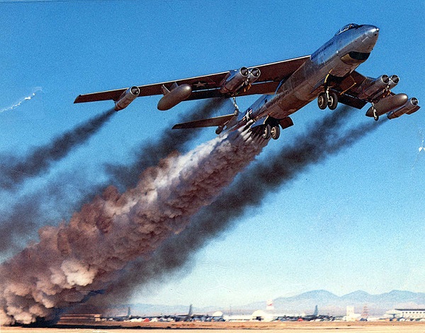  A rocket assisted Boeing B-47B take off. 